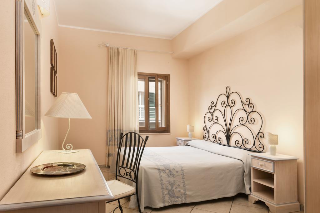 Residence Lido Chelo Bosa Marina Exterior photo